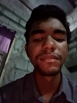 Snapshot of Reynold2608 chatting on January 6, 2026, 11:40 pm Reynold2608 online show from January 6, 2026, 11:40 pm