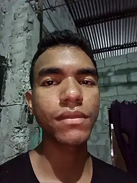 Snapshot of Reynold2608 chatting on March 11, 2026, 1:00 am Reynold2608 online show from March 11, 2026, 1:00 am