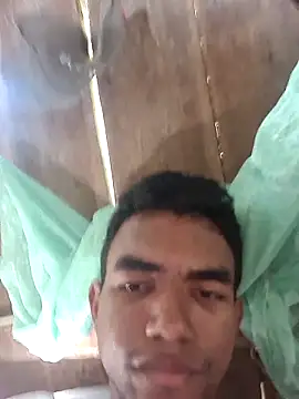 Snapshot of Reynold2608 chatting on March 21, 2026, 8:01 pm Reynold2608 online show from March 21, 2026, 8:01 pm