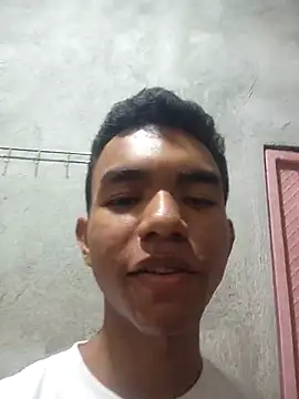 Snapshot of Reynold2608 chatting on March 22, 2026, 12:08 pm Reynold2608 online show from March 22, 2026, 12:08 pm