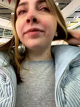 Snapshot of Sunny___Bunny chatting on December 3, 2024, 1:32 pm Sunny Bunny online show from December 3, 2024, 1:32 pm