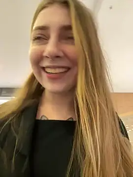 Sunny   Bunny online show from December 19, 2025, 12:12 pm