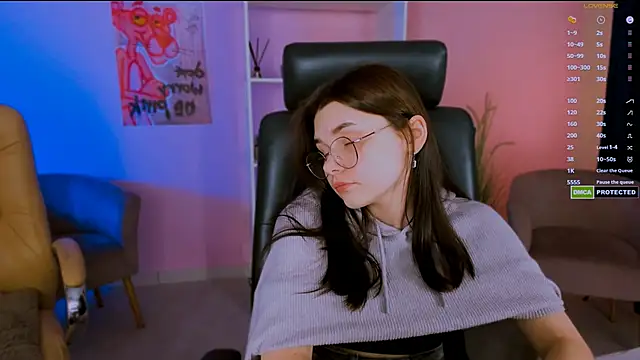 pure radiance1 online show from February 5, 2025, 3:52 pm