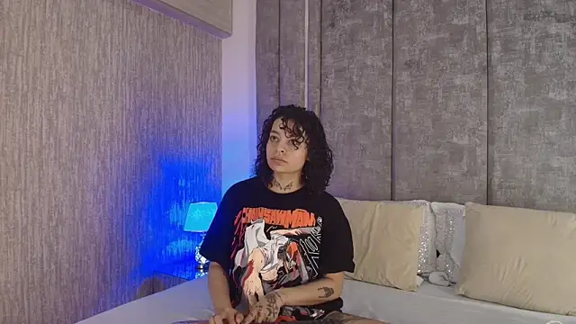 KatherineGomez online show from February 24, 2026, 2:20 am