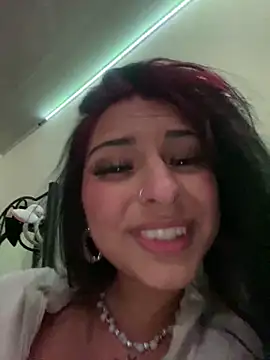 Snapshot of Hilary_pinkk chatting on January 30, 2025, 3:22 am Hilary pinkk online show from January 30, 2025, 3:22 am