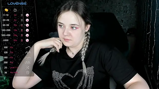 Your small bunny online show from December 5, 2024, 12:33 pm