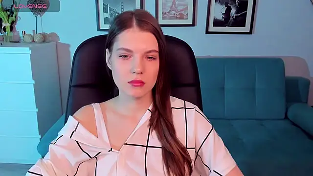 Snapshot of BellaSweetHeart chatting on March 7, 2025, 10:02 am BellaSweetHeart online show from March 7, 2025, 10:02 am