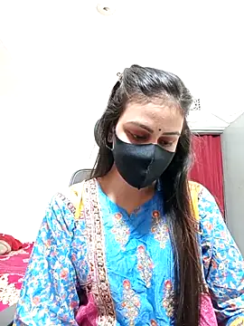 Snapshot of Tisha-01 chatting on June 18, 2026, 1:04 pm Tisha-01 online show from June 18, 2026, 1:04 pm
