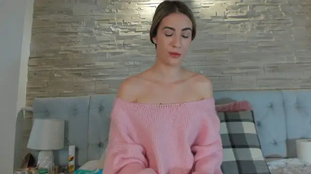 Snapshot of LaurynCopper chatting on February 21, 2025, 6:29 am LaurynCopper online show from February 21, 2025, 6:29 am