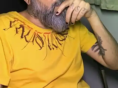 cabine103 online show from September 26, 2025, 1:31 am