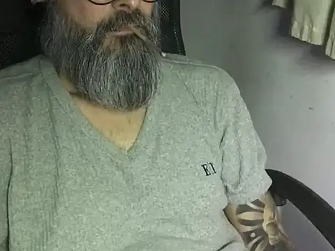 cabine103 online show from November 8, 2025, 2:34 am