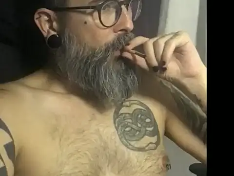 Snapshot of cabine103 chatting on December 1, 2025, 2:27 am cabine103 online show from December 1, 2025, 2:27 am