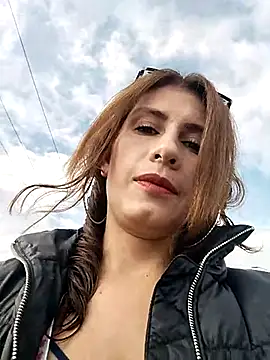 Snapshot of Alysson-- chatting on February 20, 2025, 12:57 pm Alysson-- online show from February 20, 2025, 12:57 pm