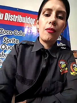 Snapshot of Alysson-- chatting on September 29, 2025, 1:49 pm Alysson-- online show from September 29, 2025, 1:49 pm