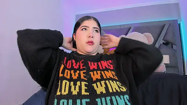 Snapshot of AmberiniHoffman chatting on November 11, 2025, 12:05 pm AmberiniHoffman online show from November 11, 2025, 12:05 pm