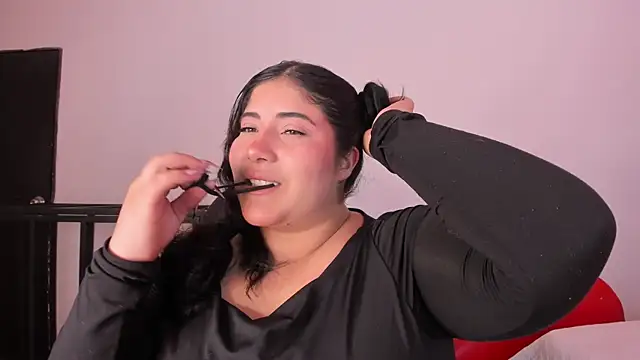 AmberiniHoffman online show from February 12, 2026, 12:00 pm