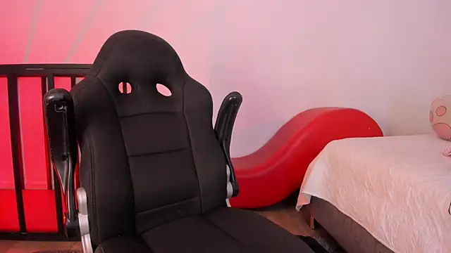 AmberiniHoffman online show from February 14, 2026, 11:51 am