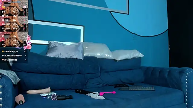 Snapshot of Brunettesexy0 chatting on February 4, 2025, 12:29 am Brunettesexy0 online show from February 4, 2025, 12:29 am