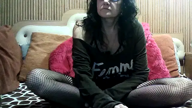 AlanaLaDream online show from February 13, 2026, 2:02 pm