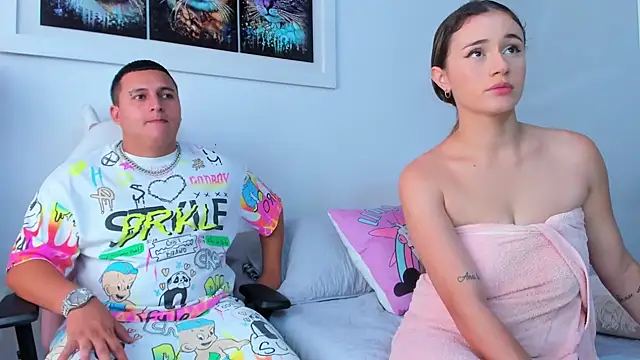 Snapshot of naughtyloverss chatting on December 28, 2024, 4:20 pm naughtyloverss online show from December 28, 2024, 4:20 pm