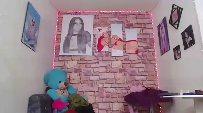 vixenxqueens online show from March 16, 2025, 9:37 pm