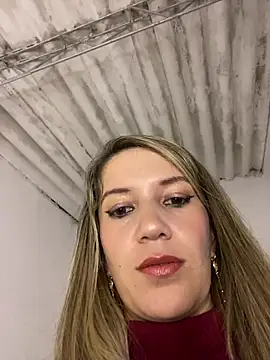 gwen ashly online show from July 22, 2026, 6:27 am