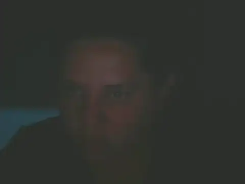 Snapshot of Sara_69hot chatting on December 17, 2025, 2:17 am Sara 69hot online show from December 17, 2025, 2:17 am