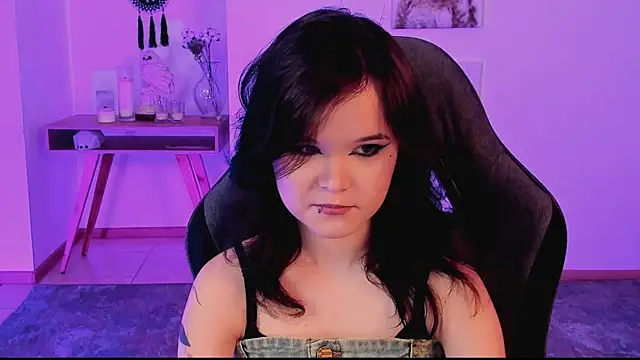 Elainebeness online show from March 8, 2025, 10:56 pm