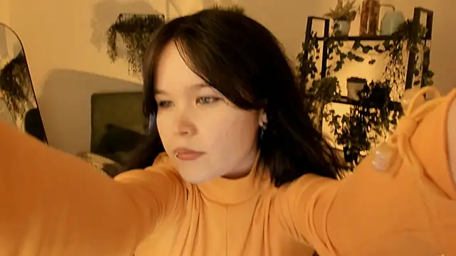Snapshot of Elainebeness chatting on June 2, 2026, 7:27 pm Elainebeness online show from June 2, 2026, 7:27 pm