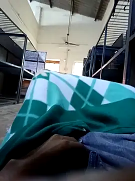 Snapshot of 1010SumiT chatting on October 25, 2025, 1:57 am 1010SumiT online show from October 25, 2025, 1:57 am