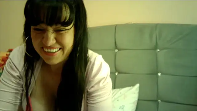 Snapshot of taylor198115 chatting on December 5, 2025, 6:33 am taylor198115 online show from December 5, 2025, 6:33 am