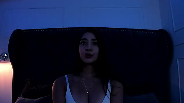 Snapshot of julieta_jewel chatting on May 25, 2026, 12:44 pm julieta jewel online show from May 25, 2026, 12:44 pm