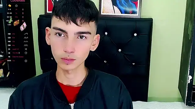 Snapshot of ttimy_x_boy chatting on January 25, 2025, 12:27 am ttimy x boy online show from January 25, 2025, 12:27 am