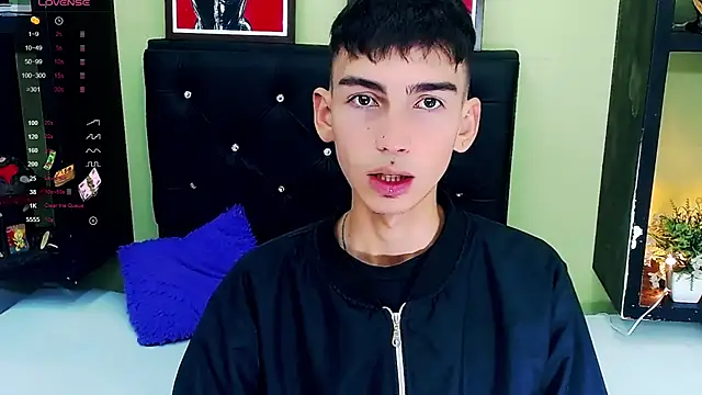 Snapshot of ttimy_x_boy chatting on January 26, 2025, 7:52 pm ttimy x boy online show from January 26, 2025, 7:52 pm