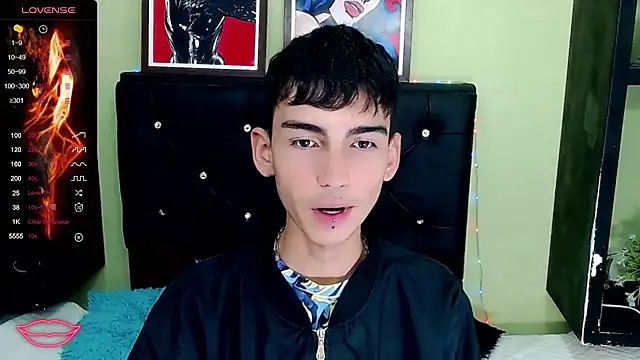 Snapshot of ttimy_x_boy chatting on February 20, 2025, 1:36 am ttimy x boy online show from February 20, 2025, 1:36 am