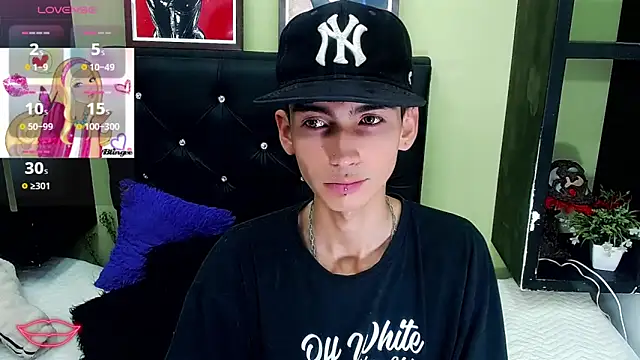 Snapshot of ttimy_x_boy chatting on March 4, 2025, 1:12 am ttimy x boy online show from March 4, 2025, 1:12 am