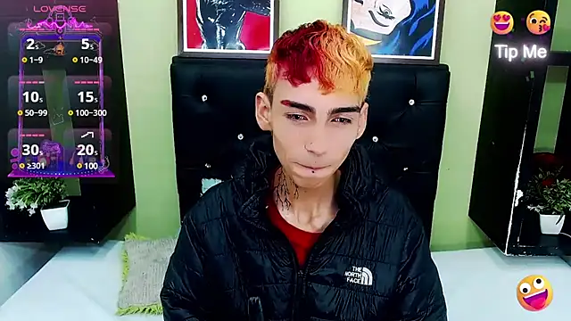 Snapshot of ttimy_x_boy chatting on March 17, 2025, 10:49 pm ttimy x boy online show from March 17, 2025, 10:49 pm