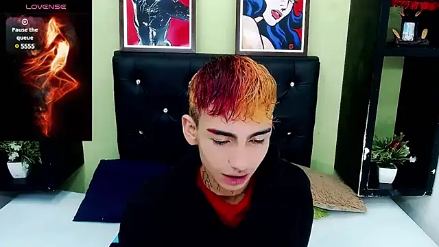 Snapshot of ttimy_x_boy chatting on March 19, 2025, 8:00 pm ttimy x boy online show from March 19, 2025, 8:00 pm