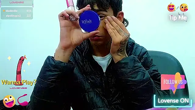 Snapshot of ttimy_x_boy chatting on November 11, 2025, 5:35 pm ttimy x boy online show from November 11, 2025, 5:35 pm