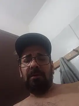 Snapshot of Gostozim7 chatting on April 22, 2026, 10:22 pm Gostozim7 online show from April 22, 2026, 10:22 pm