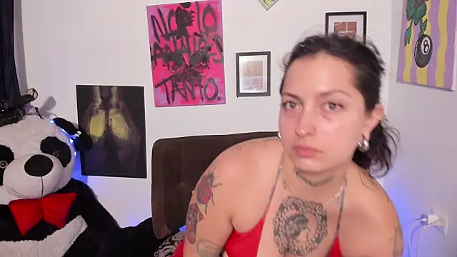 Snapshot of badsombra chatting on November 7, 2025, 5:57 pm badsombra online show from November 7, 2025, 5:57 pm