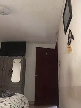 Miss oliviaa online show from February 20, 2025, 12:36 pm