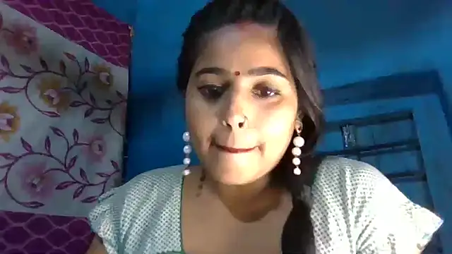Snapshot of Sweet-Rani chatting on January 5, 2025, 12:53 pm Sweet-Rani online show from January 5, 2025, 12:53 pm