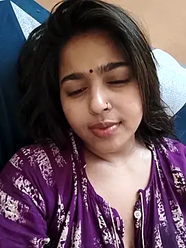 Snapshot of Sweet-Rani chatting on April 21, 2026, 9:28 pm Sweet-Rani online show from April 21, 2026, 9:28 pm