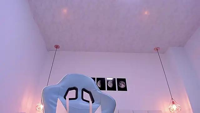 Snapshot of Brittany_cute18 chatting on December 17, 2024, 5:36 pm Brittany cute18 online show from December 17, 2024, 5:36 pm