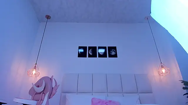 Snapshot of Brittany_cute18 chatting on January 6, 2025, 9:19 am Brittany cute18 online show from January 6, 2025, 9:19 am