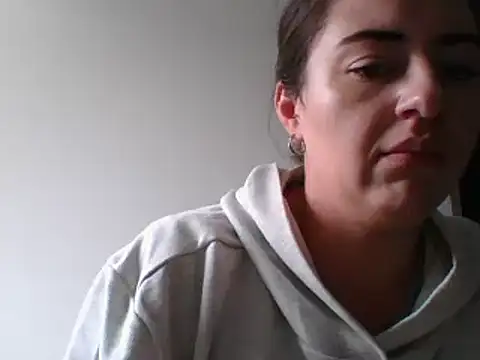  karlie kloss  online show from December 26, 2024, 7:16 pm