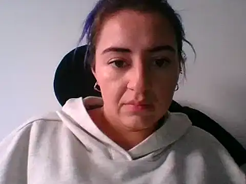  karlie kloss  online show from December 26, 2024, 10:31 pm