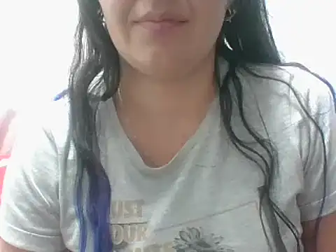  karlie kloss  online show from January 10, 2025, 11:50 pm