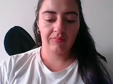  karlie kloss  online show from January 24, 2025, 8:54 pm